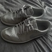 Size 10 - Air Jordan 1 Retro OG Low Metallic 2