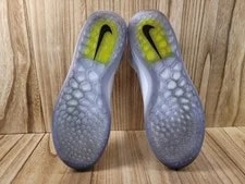 Nike SB Zoom Nyjah 3 Skate Shoes Plantinum DV7896 002 3