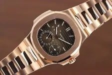 Patek Philippe Nautilus Moonphase 5712/1R-001, Brown Sunburst Dial - Rose Gold 3