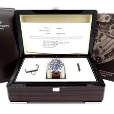 Patek Philippe 5524G Calatrava Pilot Time 2