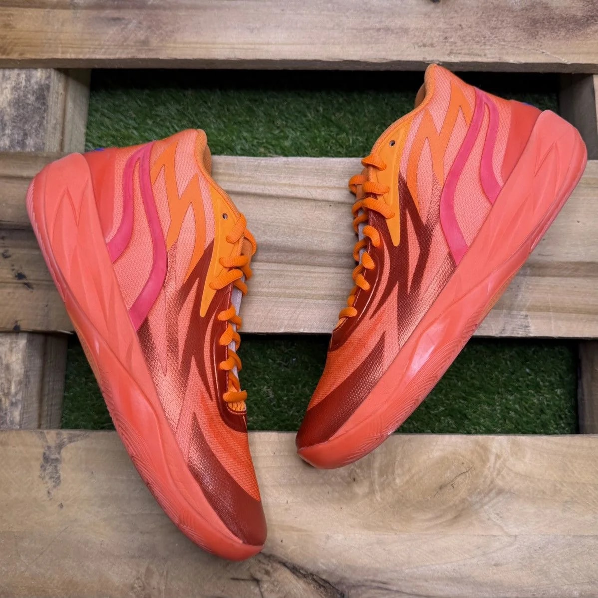 Puma — Puma Lamelo Ball MB.02 Supernova — Sneaker — resale