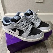 Nike SB — Nike SB Dunk Low ' ' Size 9 Lightly Skated — Sneaker — resale