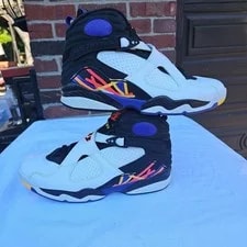 Air Jordan — Size 11 - Air Jordan 8 Three-Peat — Sneaker — resale