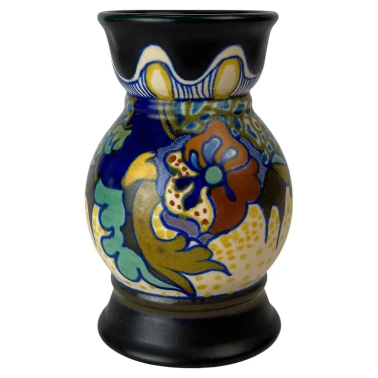 Koninklijke Plateelbakkerij Zuid-Holland — Dutch Gouda Vase, Zuid Corona Pattern, Art Nouveau Stoneware, Holland, 1922 — decorative_object — resale
