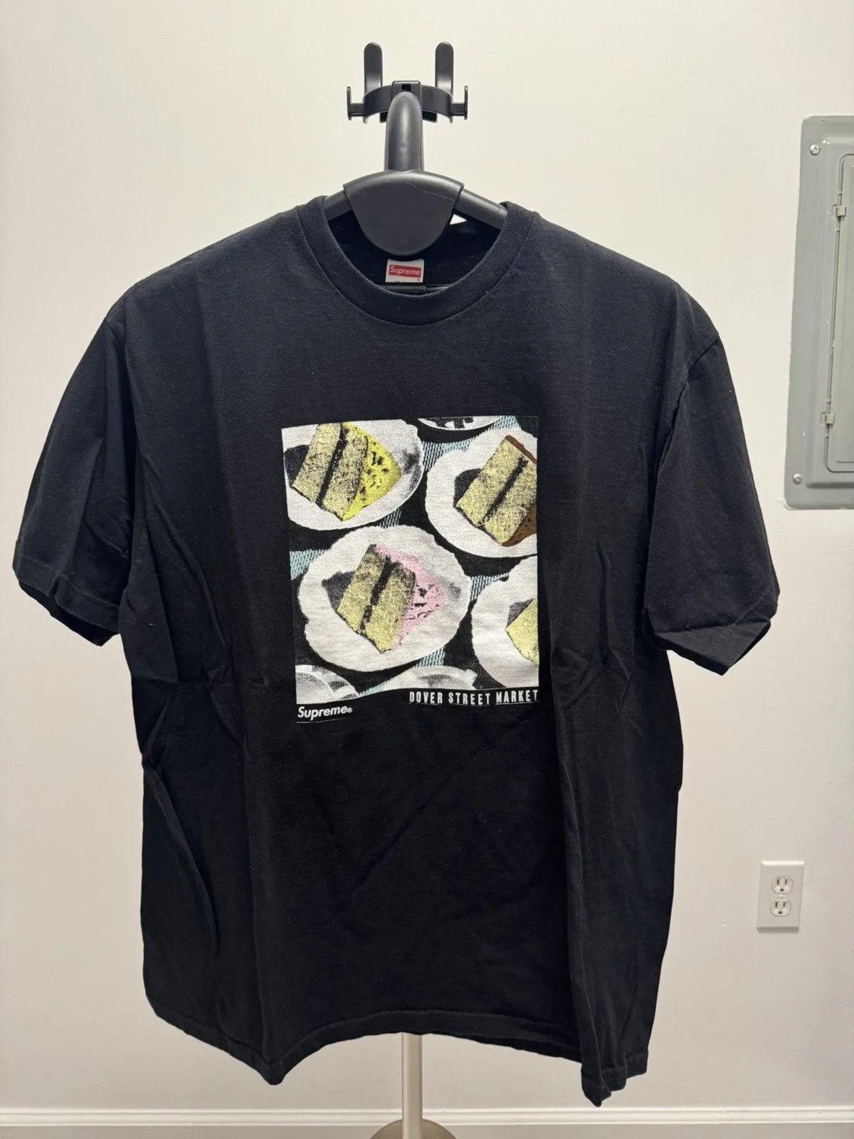 Supreme — Supreme X Dover Street Market Cake Tee — streetwear — resale