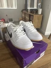 Nike SB — Nike SB Dunk Low Size 9 Gum — Sneaker — resale