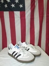 Adidas — Size 9.5 - Adidas Samba Indoor Gum — Sneaker — resale