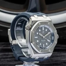 Audemars Piguet Royal Oak Offshore Diver 15720ST 2022 | Full Set + 2 Straps 3