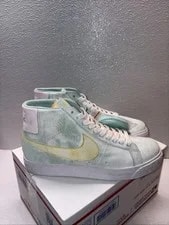 Nike SB — Nike SB Zoom Blazer MID Light Dew-light Zitron- SZ 7 [DA1839-300] — Sneaker — resale