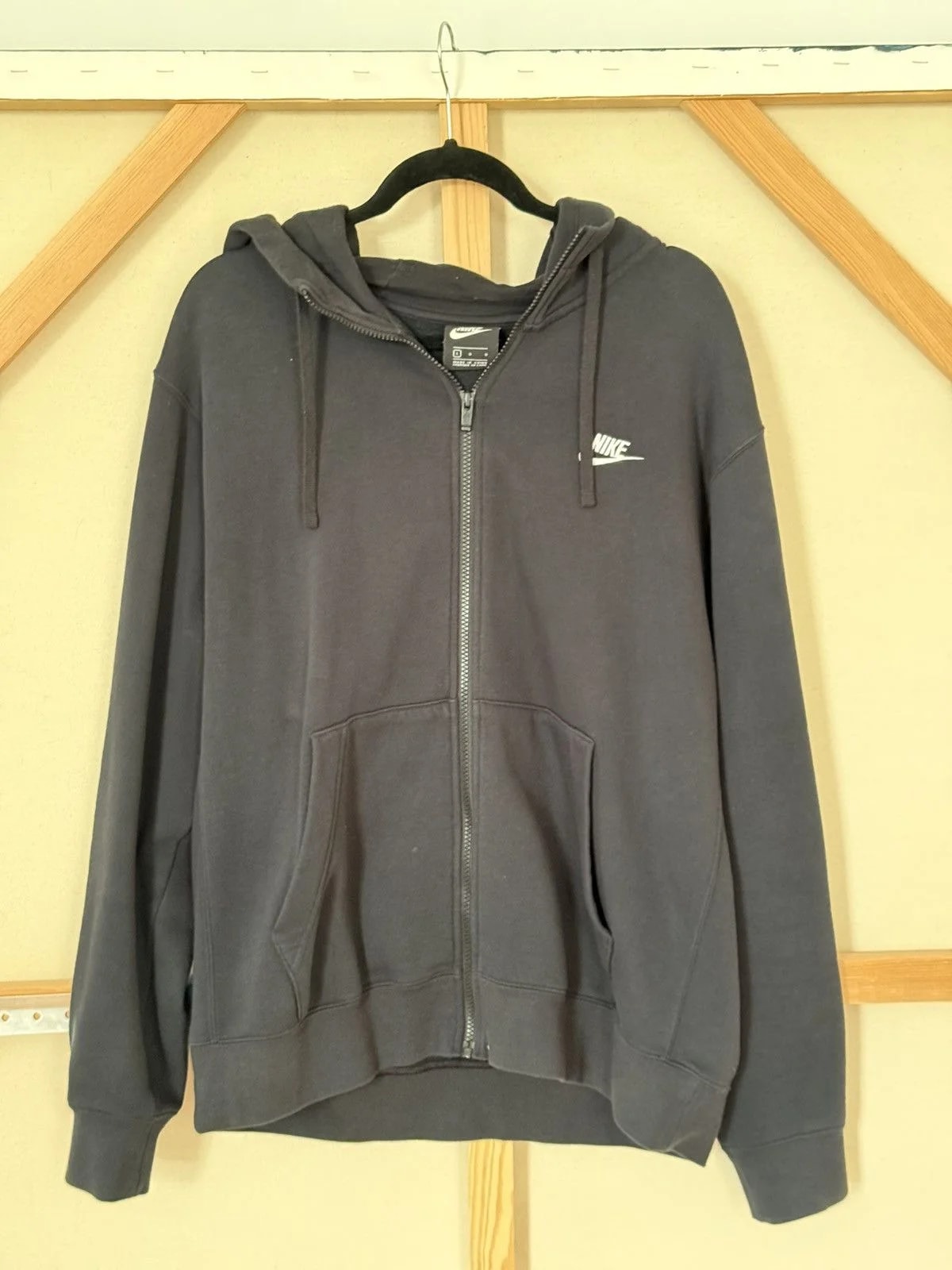 Nike — Nike Zip Up Hoodie — streetwear — resale