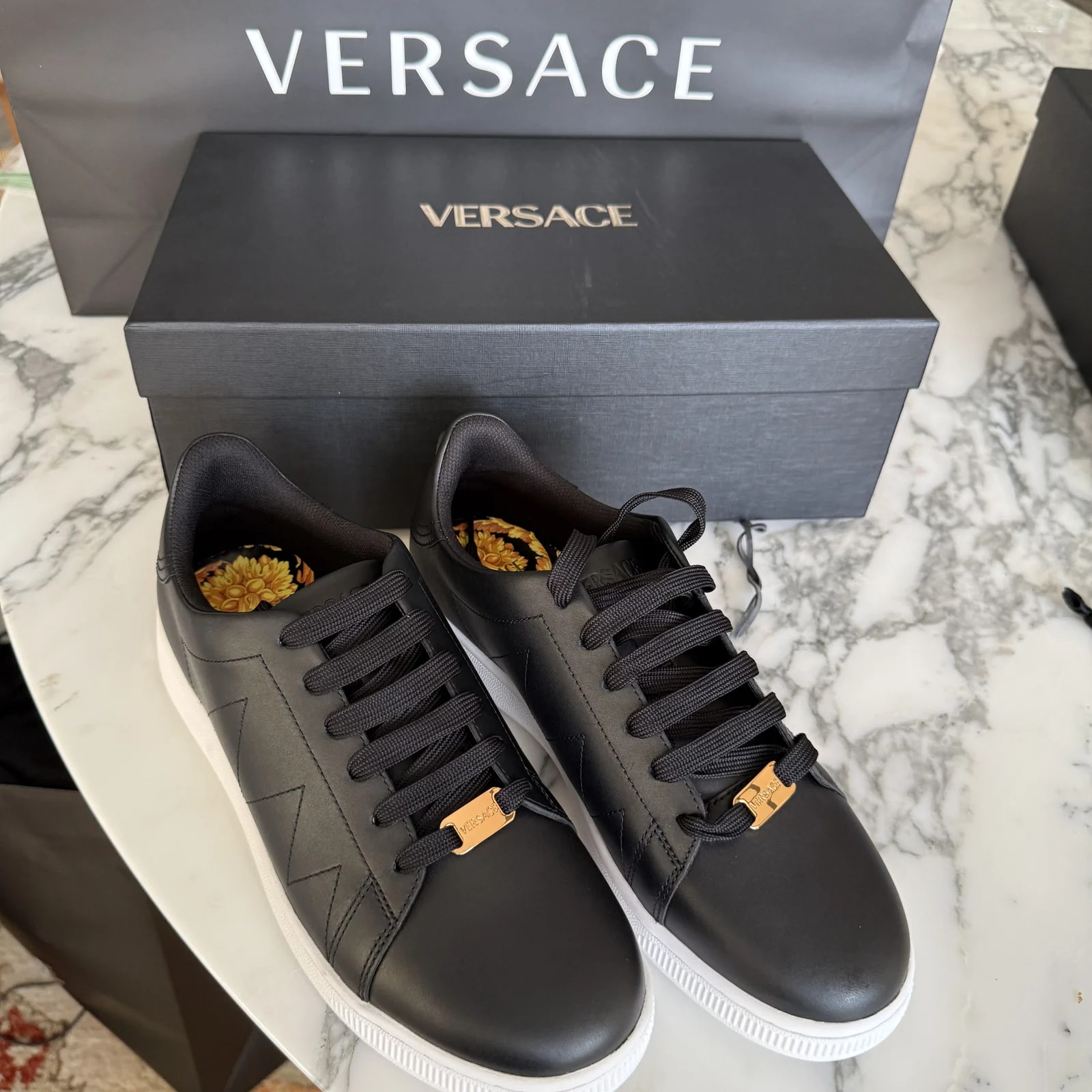 Versace — Versace 1016936 Medusa Head EU — Sneaker — resale