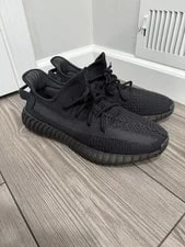 Yeezy — Yeezy 350 Boost V2 ’S Sz: 11 Condition = 9.5/10 — Sneaker — resale