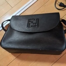 Fendi Epi Magnet Flap 2
