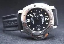 Panerai — Panerai Luminor Submersible Black — Watch — resale