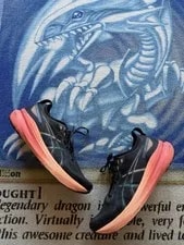 Asics — Asics Gel-Kayano 31 Size 13 Athletic Running Shoes 1011B869 — Sneaker — resale
