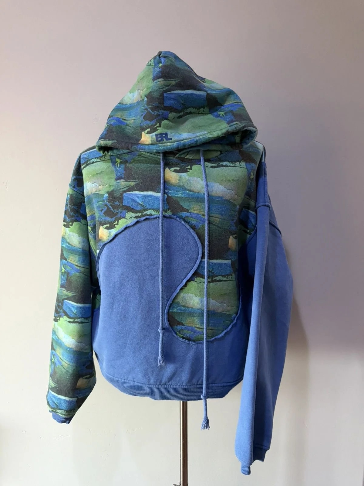 Erl — ERL Swirl Wave Hoodie — streetwear — resale
