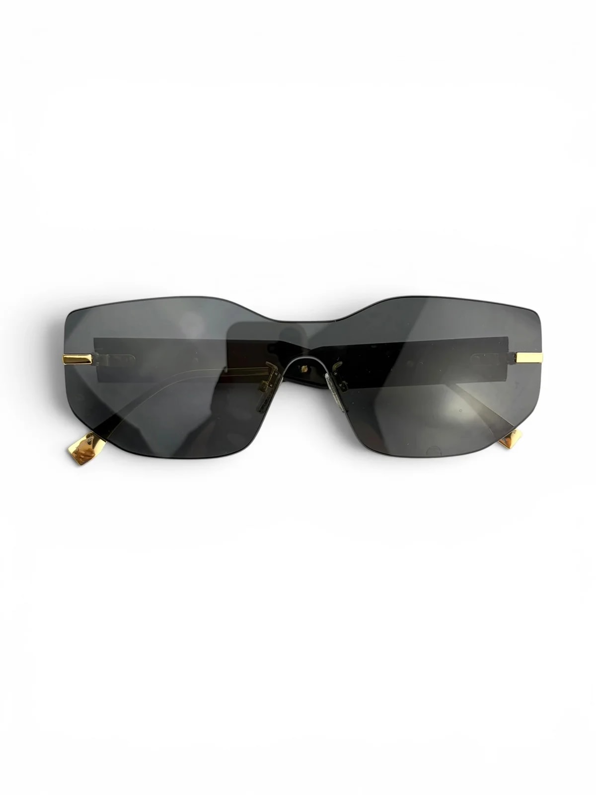 Fendi — Fendi Logo Sunglasses in Box — Accessory — resale