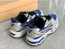 NEW Asics Gel Kayano 14 4