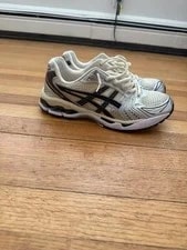 Asics Gel Kayano 14 Size 9.5 ’S, and Colorway 3