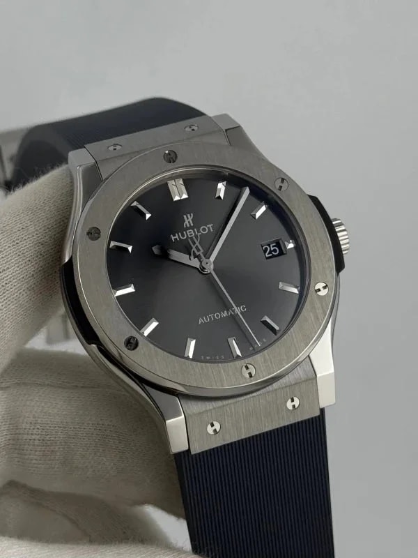 Hublot Classic Fusion 45mm Titanium Racing Grey Automatic 4