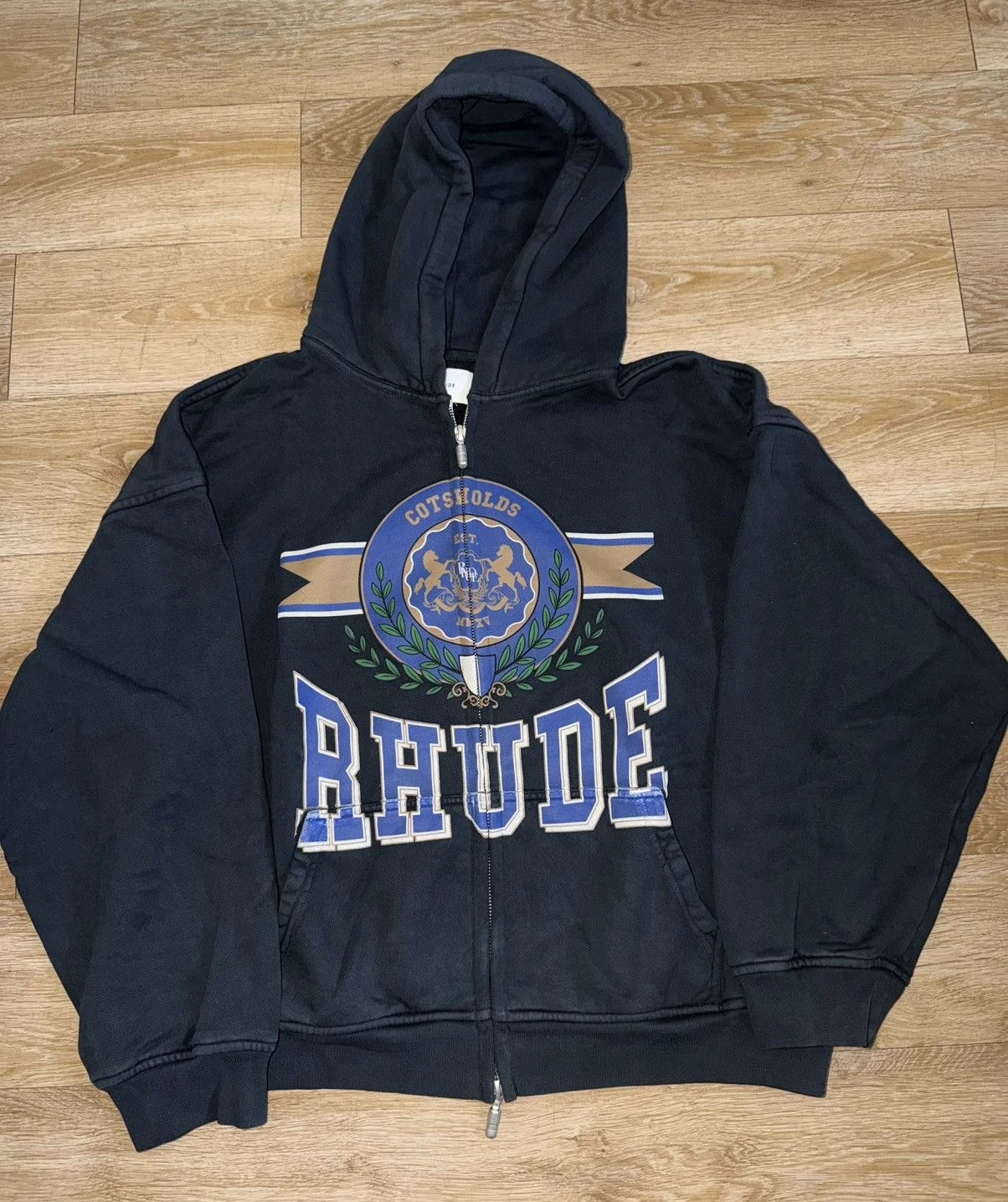 Rhude — Rhude University Cotsworld Logo Graphic ZIP Hoodie — streetwear — resale