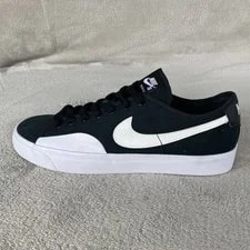 Nike SB Blazer Court Shoes 8.5 Pickleball NEW 2