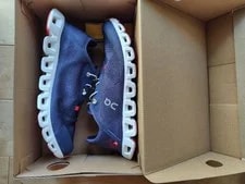 [ Collab] on Cloud 5 Coast Bull Running Shoes 2