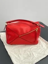 Loewe Authentic Puzzle 322.30.S20 29X19.5X14 Cm 3