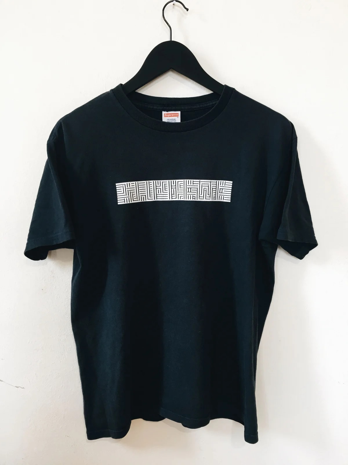 Supreme — Supreme Optical Illusion Box Logo Tee — streetwear — resale
