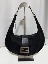 Fendi — Fendi Mamma Baguette Front Logo Auth — Handbag — resale