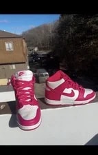 Nike Dunk High Top Athletic / Lace-Up 2