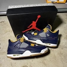 Air Jordan — Size 8 - Air Jordan 4 Retro Dunk From Above — Sneaker — resale
