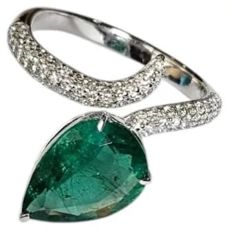 Set in 18K Gold 2.78 Carat Natural Zambian Emerald Diamond Engagement Ring 2