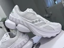 Saucony Grid NXT (S70797-4) Running Shoes Size 7.5 Woman's 9 4