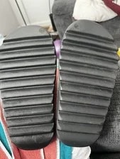 Dark Yeezy Slide 4