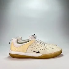 Nike SB — Nike SB Zoom Nyjah 3 Athletic Skateboarding Shoes — Sneaker — resale