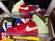 Nike SB Dunk High "Strawberry Cough" - CW7093-600 4