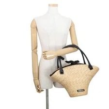Balenciaga Beach Size Medium 4