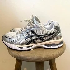 Asics — Asics Gel-kayano 14 26cm Running Shoes — Sneaker — resale