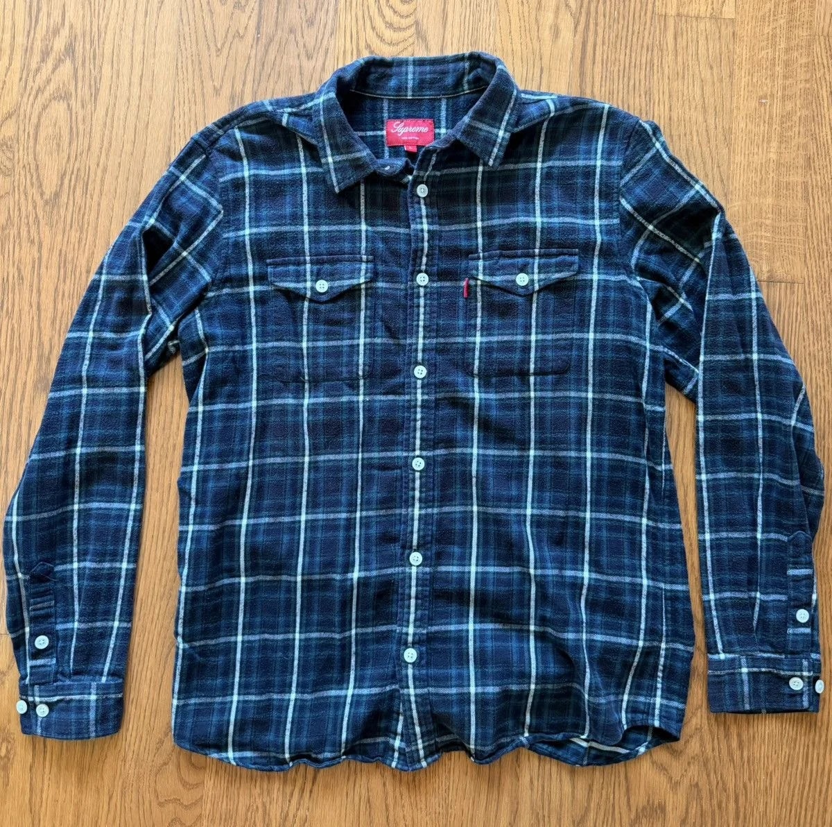 Supreme — Supreme Tartan Flannel — streetwear — resale