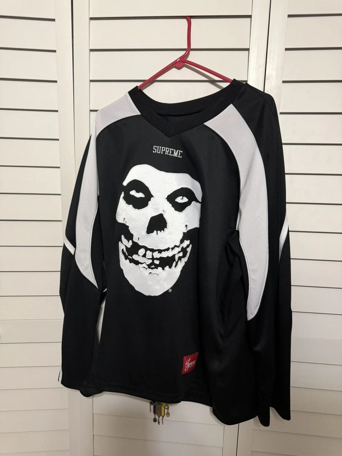 Supreme — Supreme the Misfits Hockey — streetwear — resale