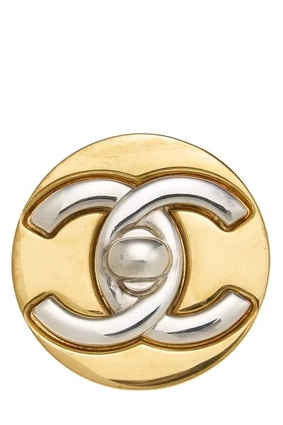 Chanel — 'CC' Turnlock Circle Pin — Jewelry — resale