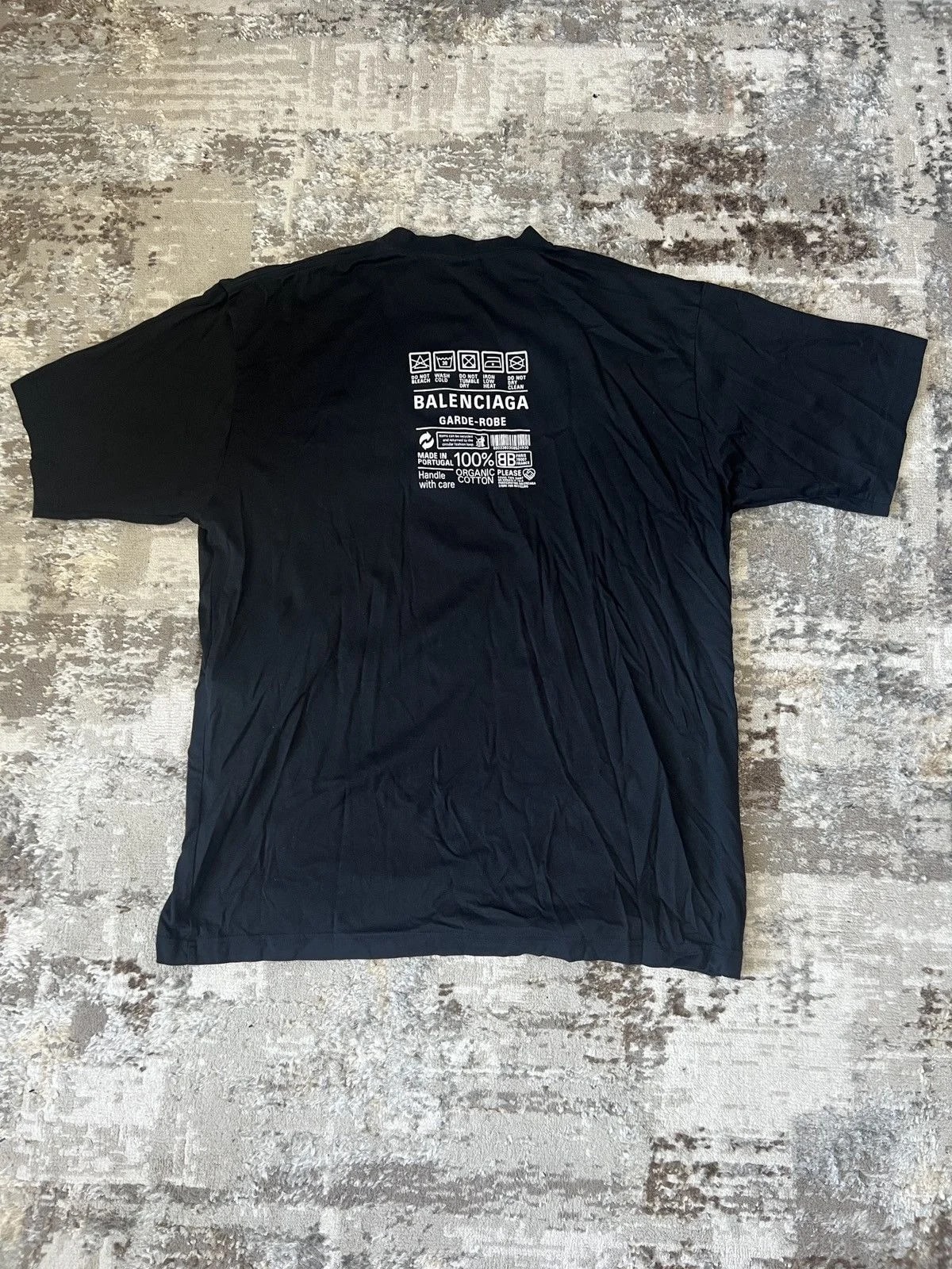 Balenciaga — Balenciaga Garde-Robe Shirt — streetwear — resale