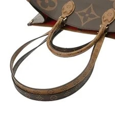 Louis Vuitton Giant on the Go 3