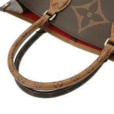 Louis Vuitton Giant on the Go 4