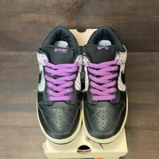 Nike SB Dunk Low Avenger (Moderately Worn ) 3