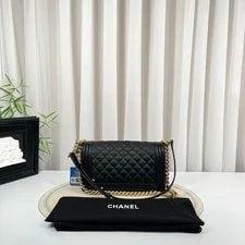 Authentic Chanel le Boy Small Quilted Flap 2