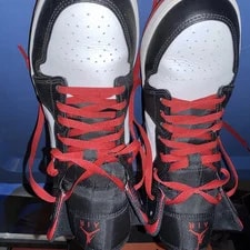 Air Jordan — Air Jordan 1 Retro Mid Gym — Sneaker — resale