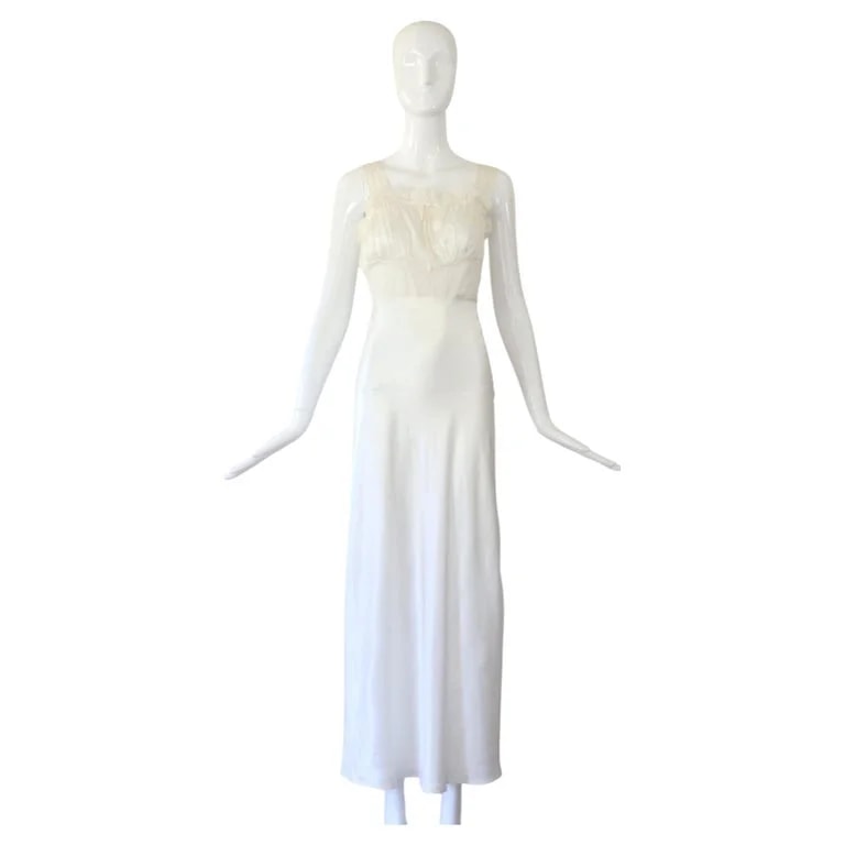 1940's Rayon & Lace Gown Negligee US 2-4 UK 6-8 — Clothing — resale