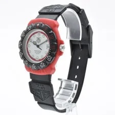 Tag Heuer — TAG Heuer Formula 1 385.513/1 White Dial Red Black 35mm Quartz — Watch — resale